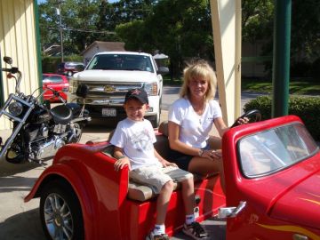 Shelly & Mikey Cruisin'