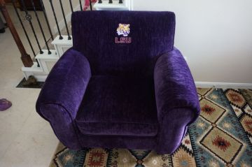 LSU Chair_1